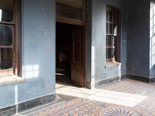 Gallery image