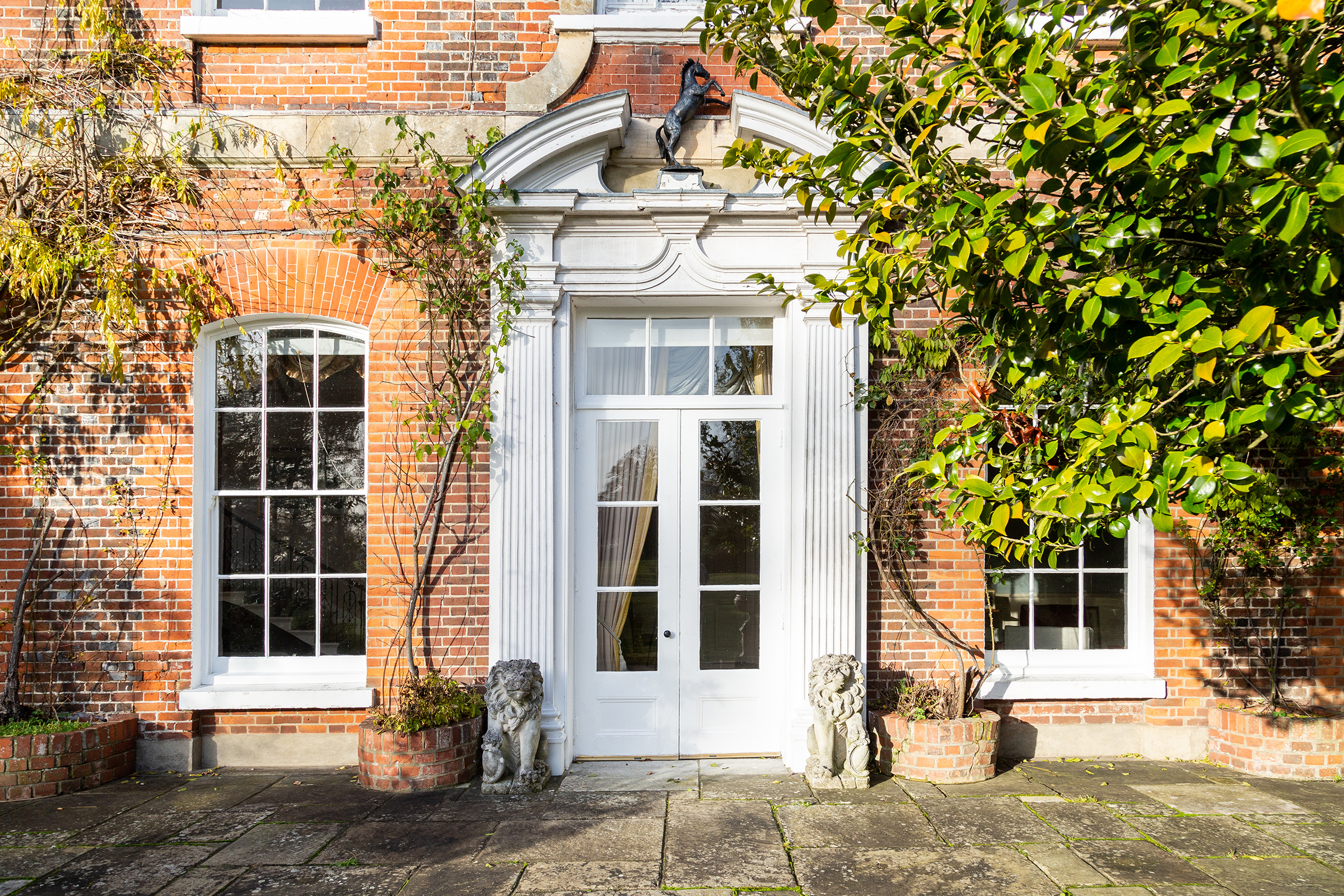 Horseshoe House